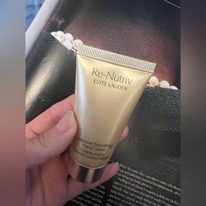 Estee Lauder Re-Nutriv Intensive Smoothing Hand Creme 1 fl oz / 30 ml
